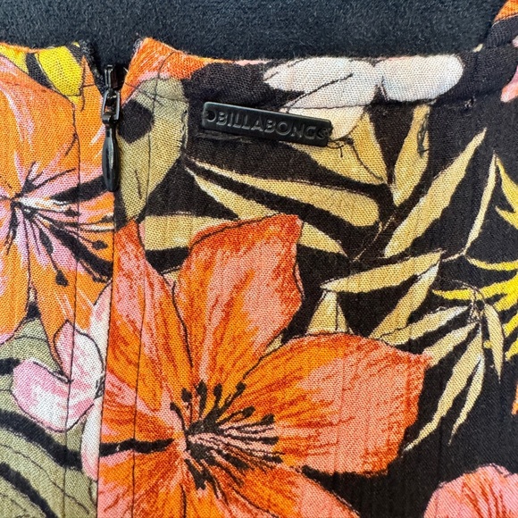 Billabong Knotted Heart Floral Dress - Picture 9 of 11